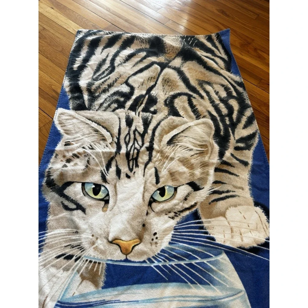 Vintage Hilasal Realistic Tabby Cat Fishbowl Beach Towel Clownfish Blue 27x52